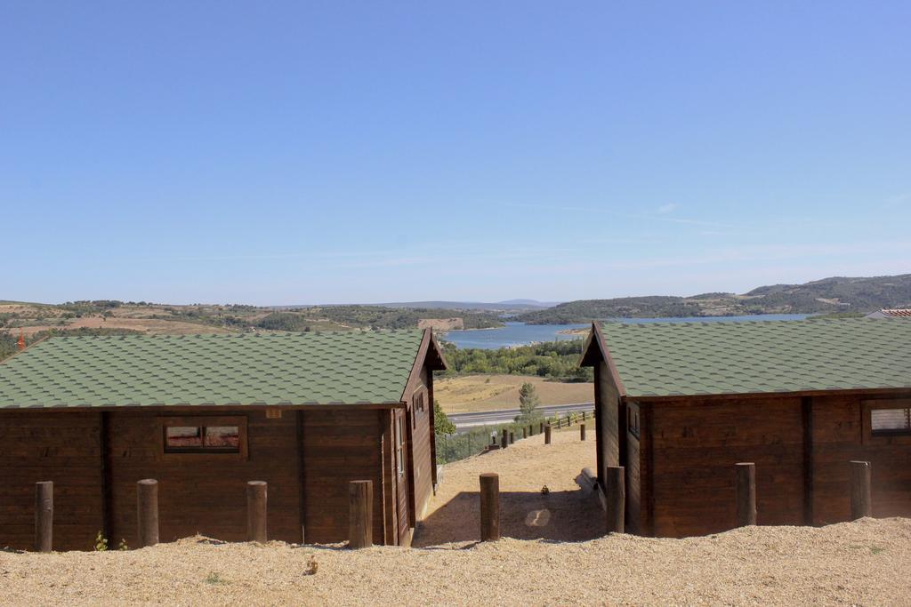 Monte Do Azibo Glamping Hotell Podence Exteriör bild